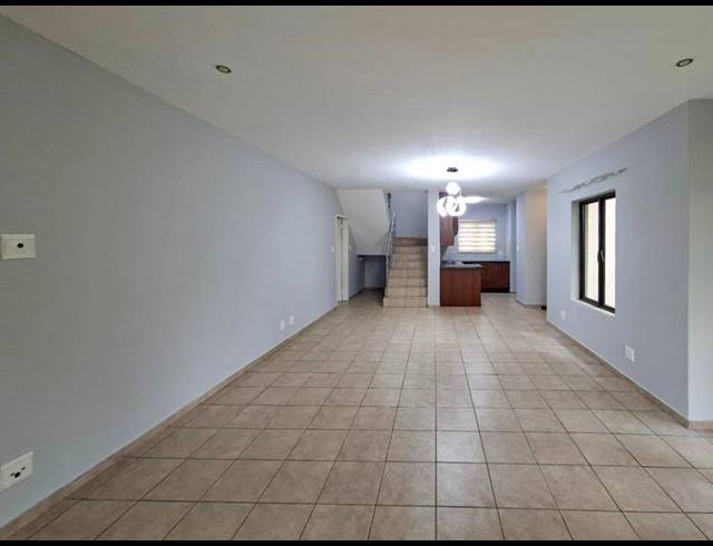 3 BEDROOM HOUSE FOR SALE IN MIDSTREAM ESTATE